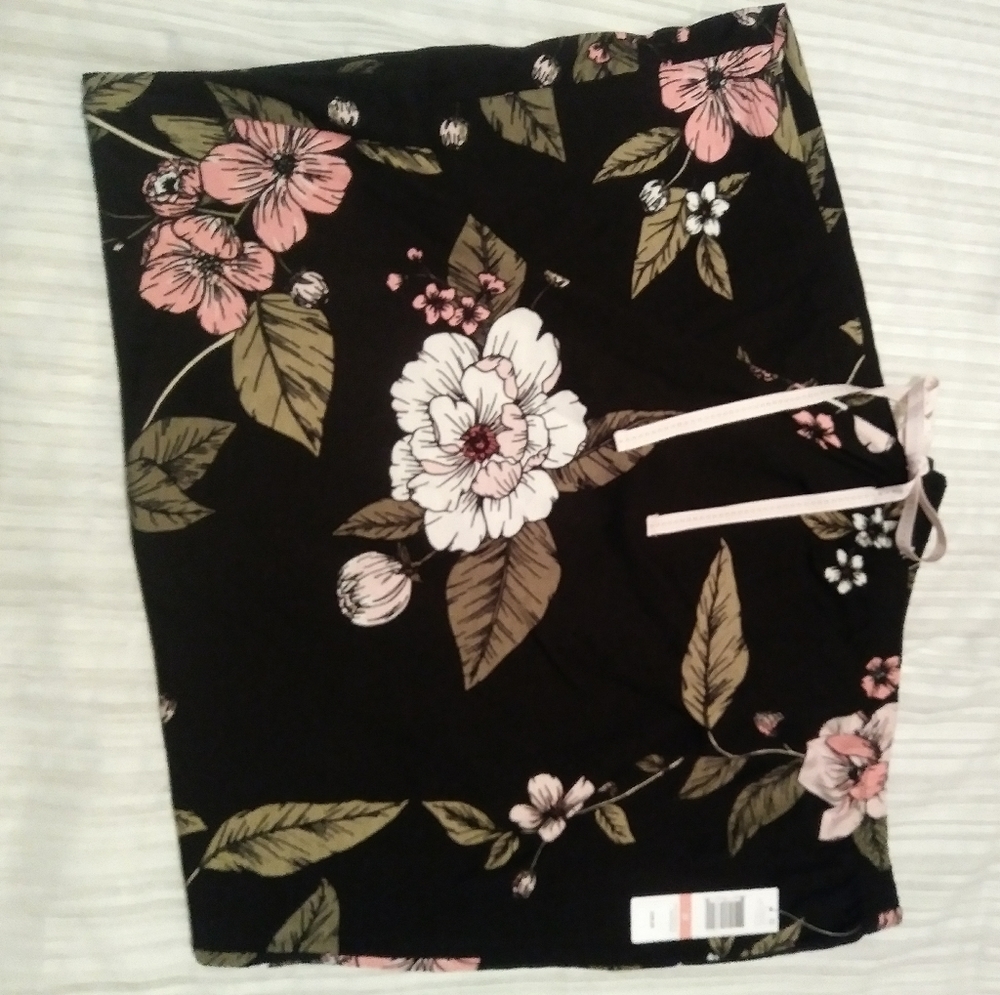 🌴Hue Floral Print Pajama Capri Pants 3X